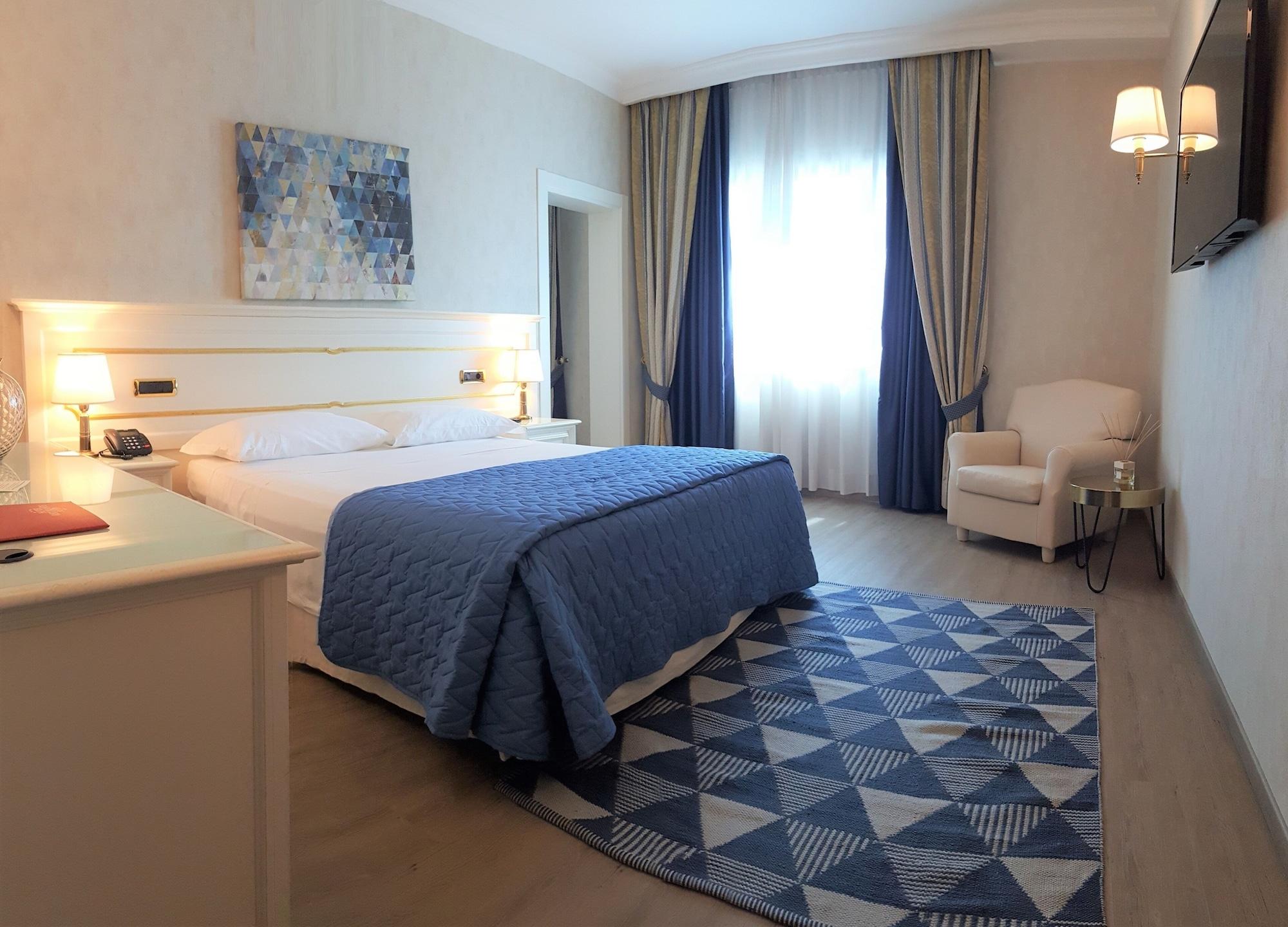Hotel Poppi Mira Exterior photo
