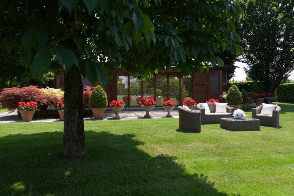 Hotel Poppi Mira Exterior photo